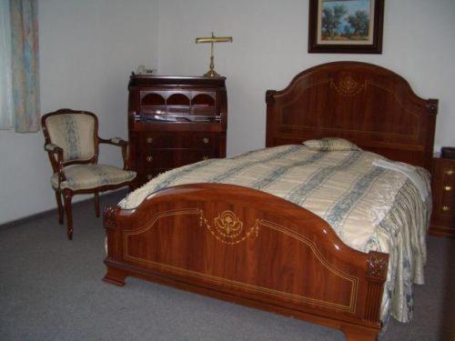 Zum Stresemann Hotel 2*